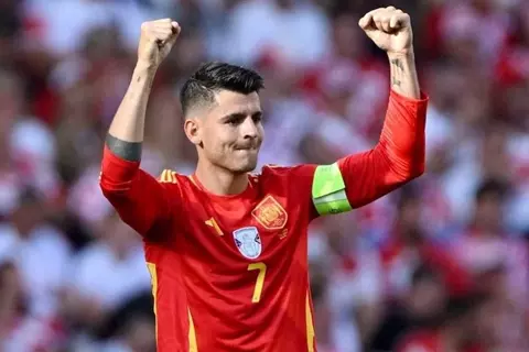 بـ6 ألوان مختلفة.. موراتا يدخل تاريخ منتخب إسبانيا